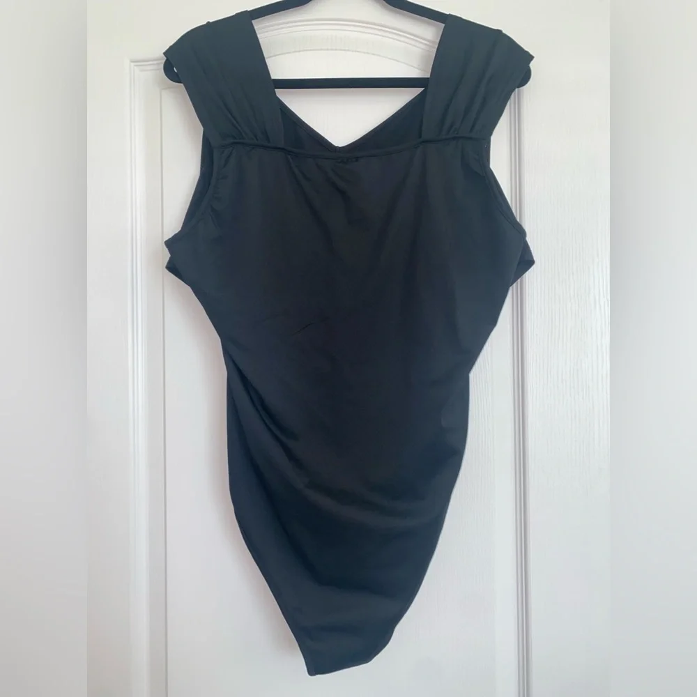 SHEIN Privé Plus Off Shoulder Ruched Side Wrap Cross Bodysuit - Picture 4 of 5